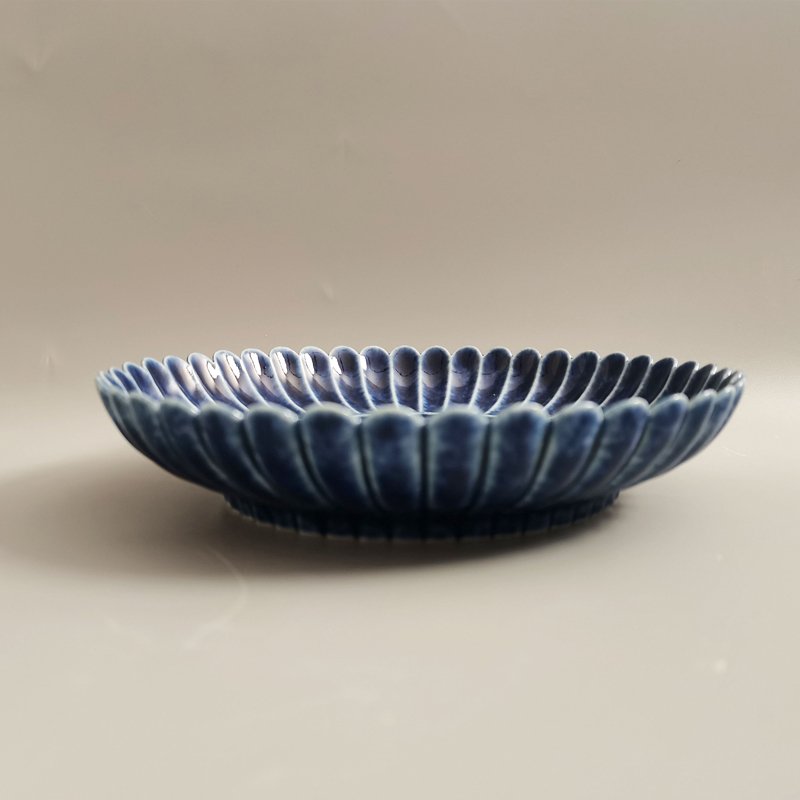 Lapis Lazuli-Style Chrysanthemum-Petal Saucer